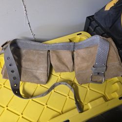 Mc Guire Nicholas Pocket Leather Waist Tool Belt For Sale. 