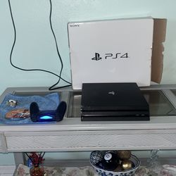 PS4 Pro 1TB – Excellent Condition + Controller & Madden 20 Bundle