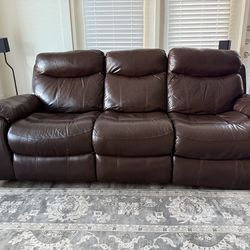 Recliner sofa/couch