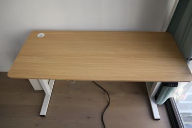 Furmax Electric Standing Desk – 55” x 24” – Light Wood / White Frame