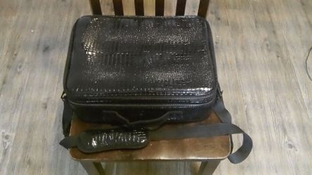 Snakeskin pattern shoulder bag