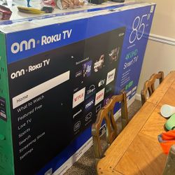 85’ Inch On Roku Tv 