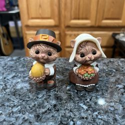 Hallmark Vintage Pilgrim Chipmunk Pair of Salt and Pepper Shakers. Preowned never used. Has been on display in a cabinet with a very large salt and