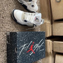 Jordan 4 Midnight Navy Sz.11