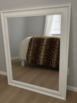 wall mirror