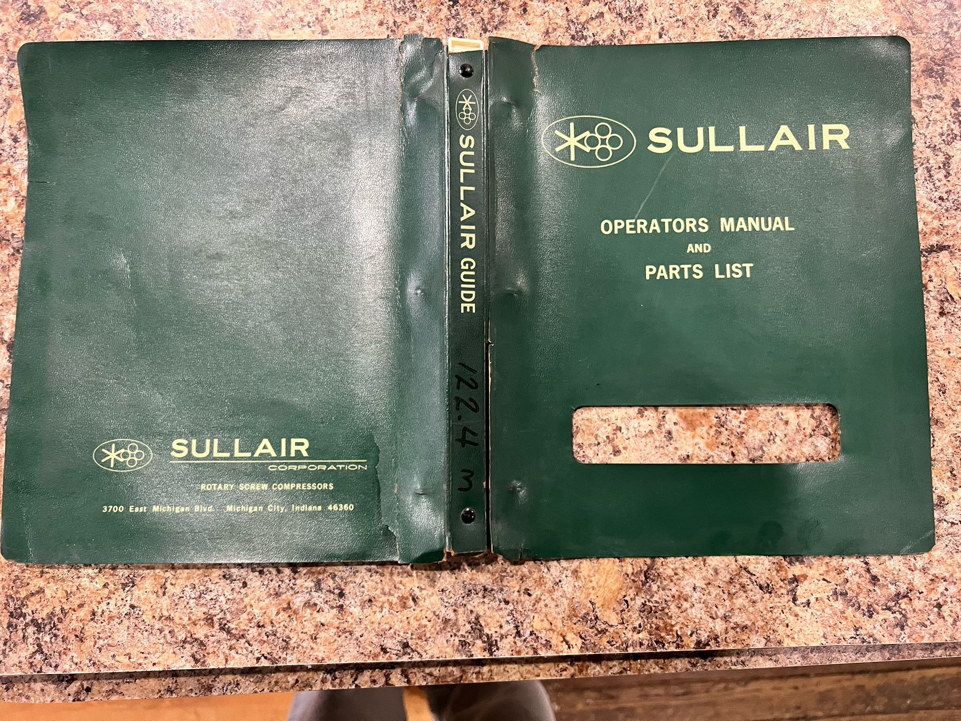 SULLAIR COMPRESSOR 150 CFM OPERATORS MANUAL AND PARTS LIST