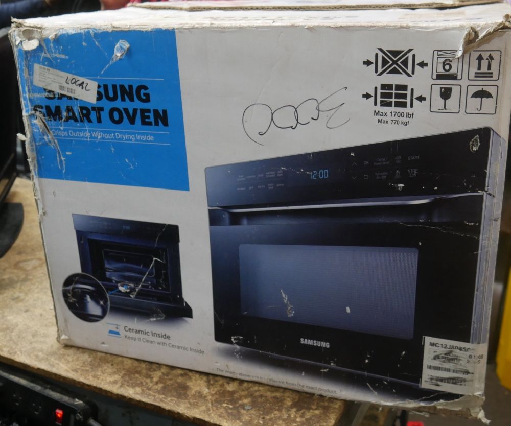 SAMSUNG 30" Microwave Trim Kit for 1.2 Cu. Ft. Counter Top Convection oven mc12j8035ct 867681-2