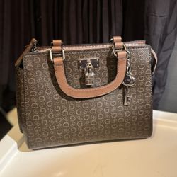Guess Purse 