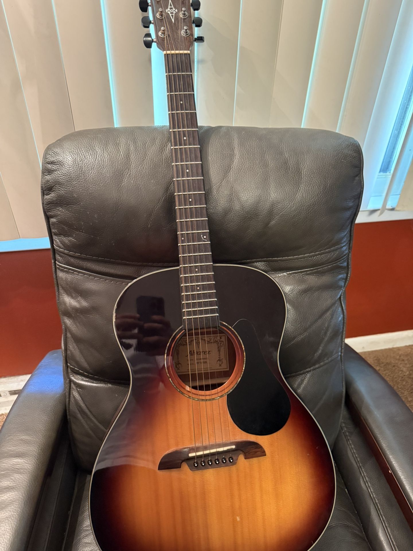 Alvarez AF32SB Acoustic Guitar