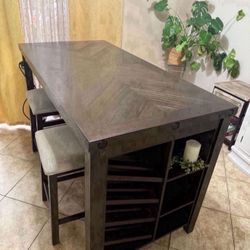 Bar Height Table w/ 4 Stools
