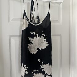 Women’s Tanks (Size S)