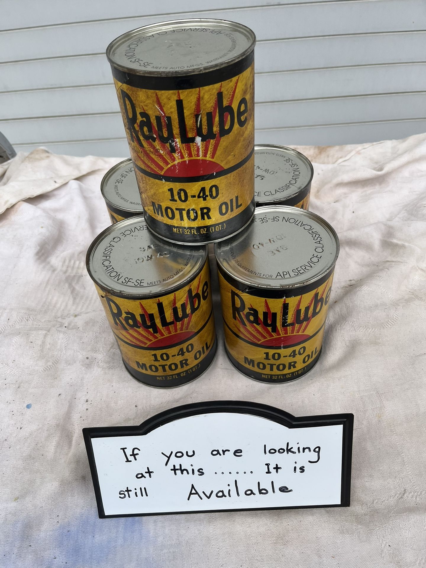 Old School 5 Quarts motor oil