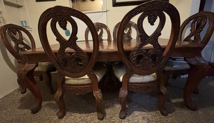 6 Chair Table