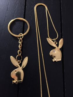 20” 18K Gold Plated Necklace with Playboy Pendant (Swarovski Glass Crystal Eye)/Keychain Combo Set