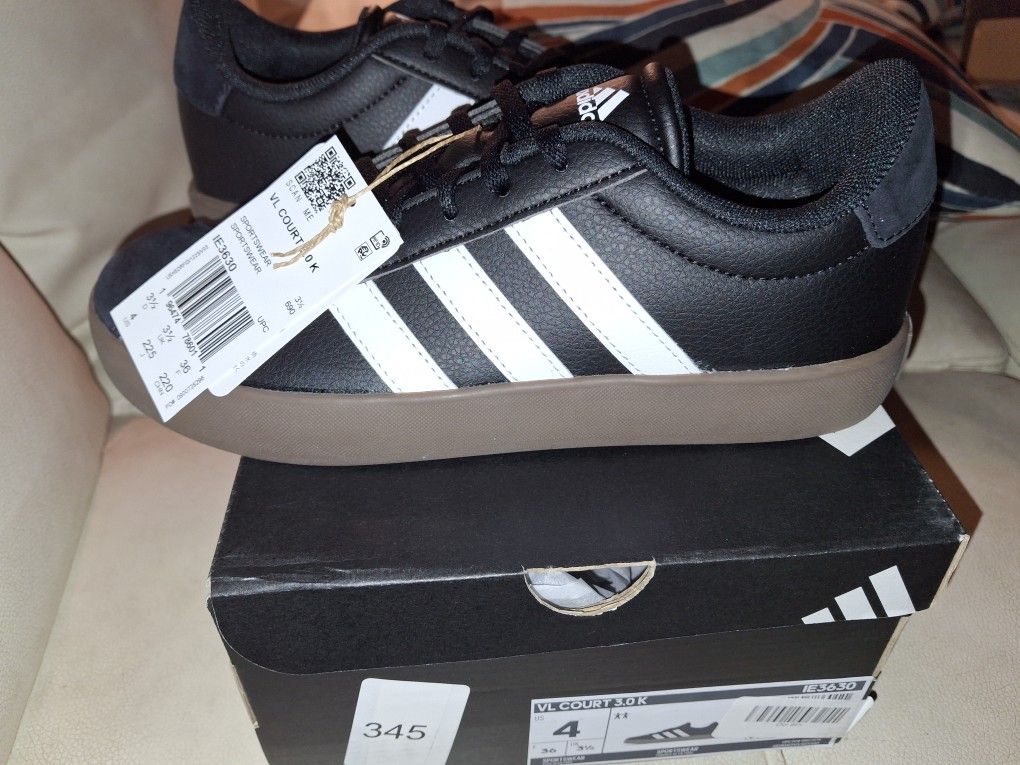 Adidas VL Court 3.0 Size 4Y (5.5 Women's) Black White Sneakers