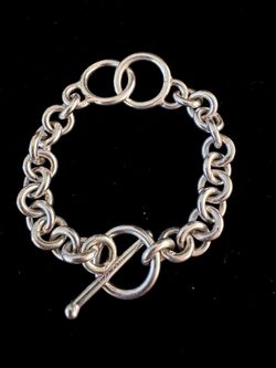 7.5” Heavy, 95.0% Sterling silver, toggle Bracelet. 40.0g
