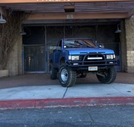 Nissan Pickup Bumper 