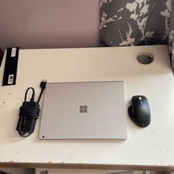 13.5” Surface Book 2 Laptop