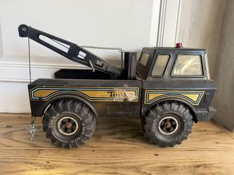 Vintage Tonka wrecker tow truck black - pressed steel Original