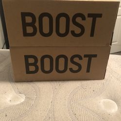 Yeezy 700 Salt, Yeezy 700 Mnvn 