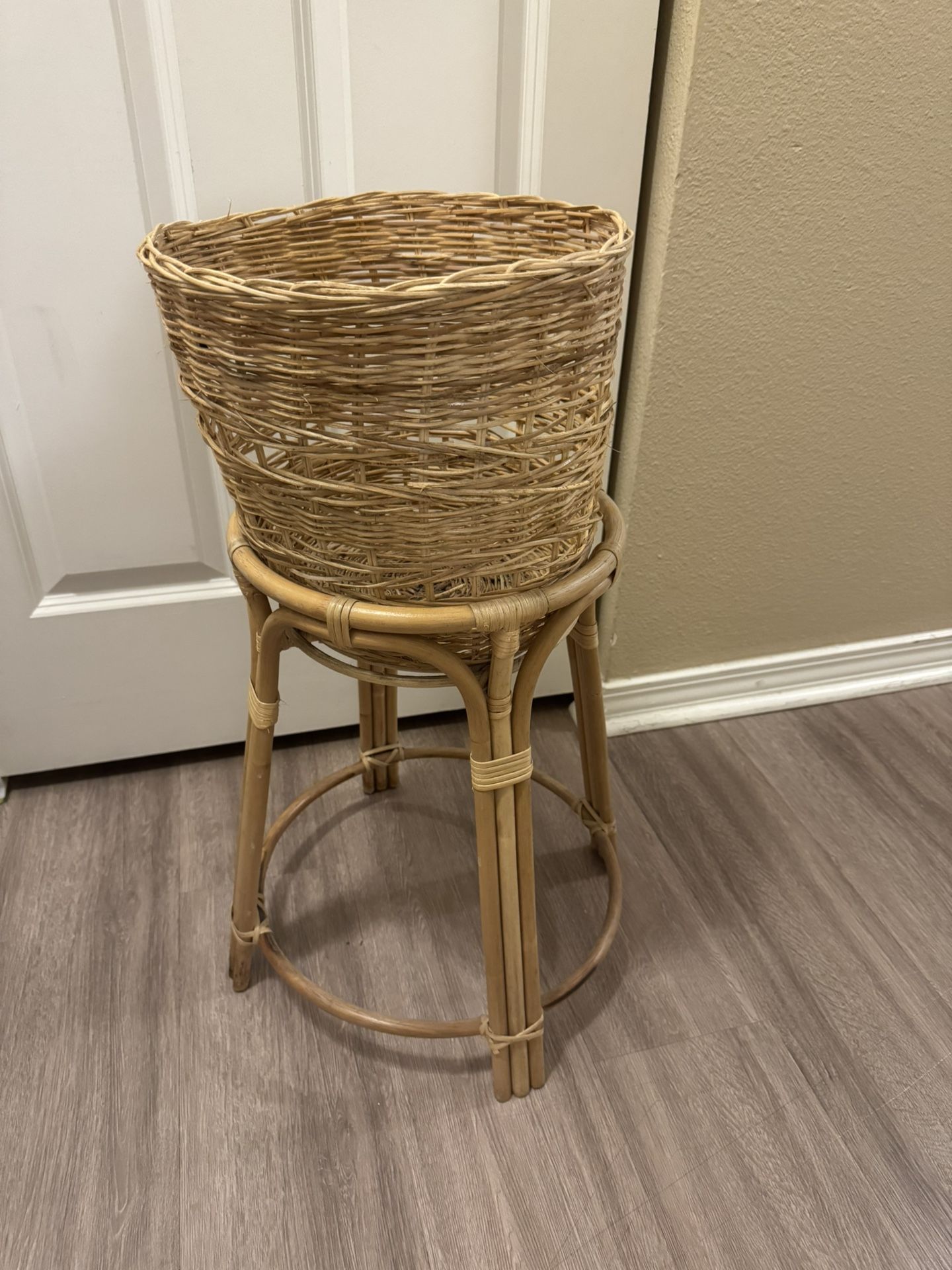 Wicker Basket on Bamboo Stand
