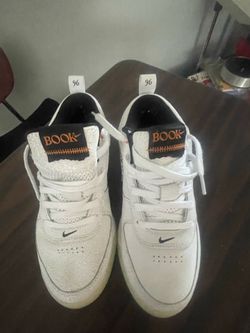 MEN’S  NIKE SIZE 8 1/2