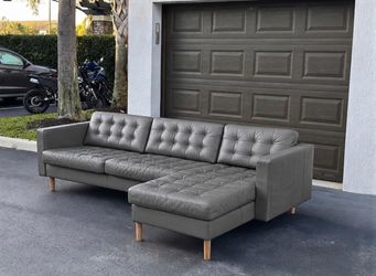 Couch/Sofa Sectional - Leather - Gray - Delivery Available 🚛