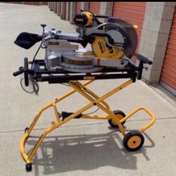 DeWALT 12”  Dual Bevel Sliding MITER SAW with ROLLING STAND 