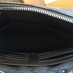 Louis Vuitton Kasai Clutch for Sale in Phoenix, AZ - OfferUp