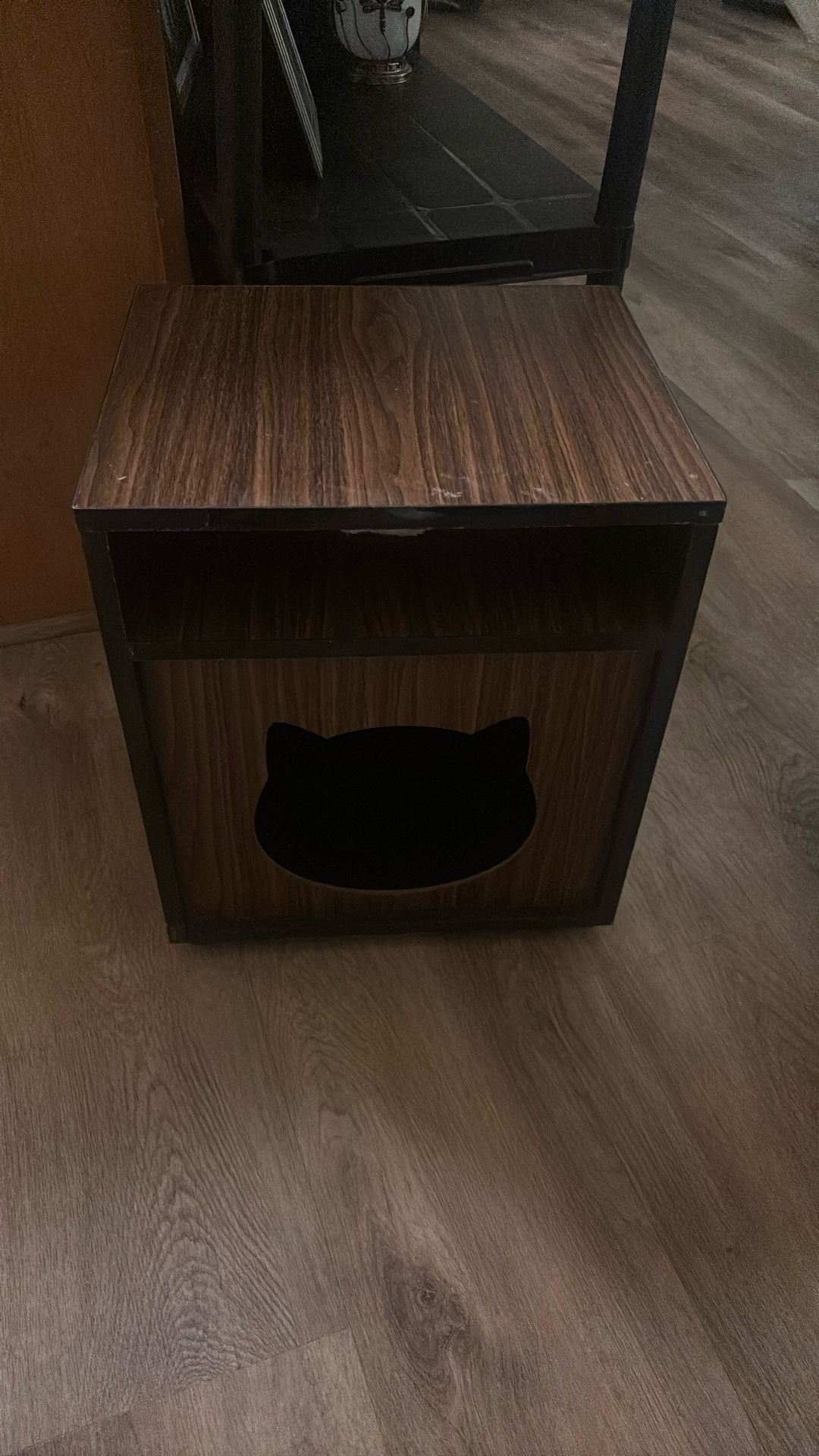 Cat Box!