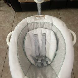 Graco Baby Swing 