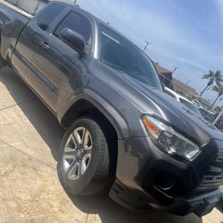 2017 Toyota Tacoma
