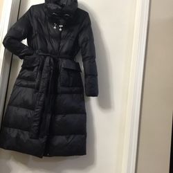 Winter New Without Tags women’s puffer coat EU42=US 10="L", long ; bio down filler, stand up collar,