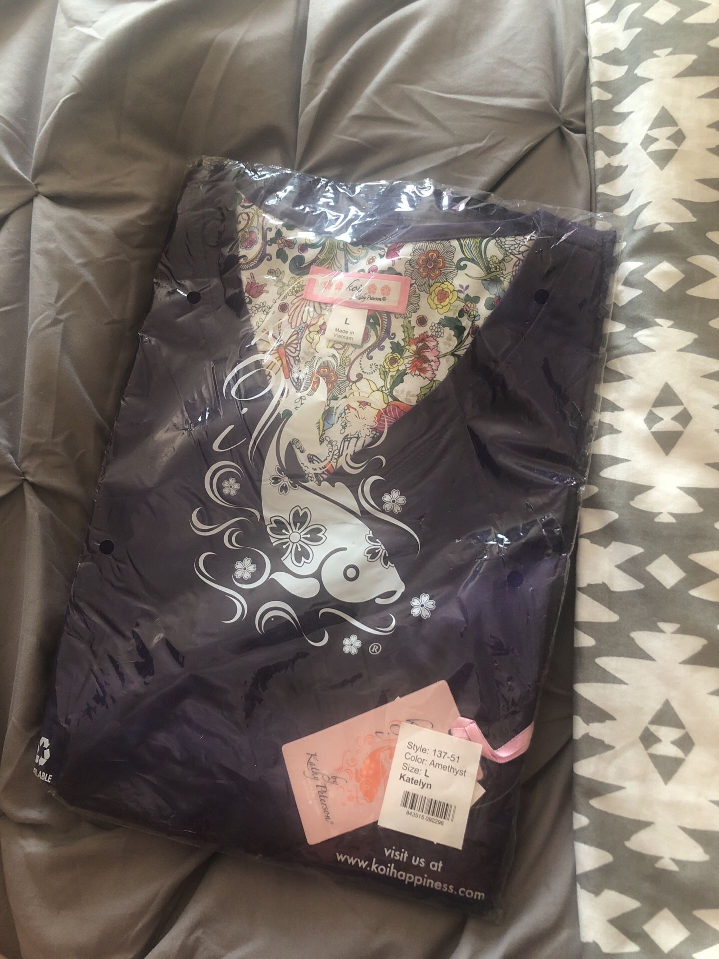 Koi large top