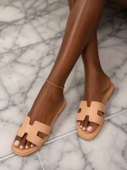 New Flat women sandals summer vibes  size 5 to 11