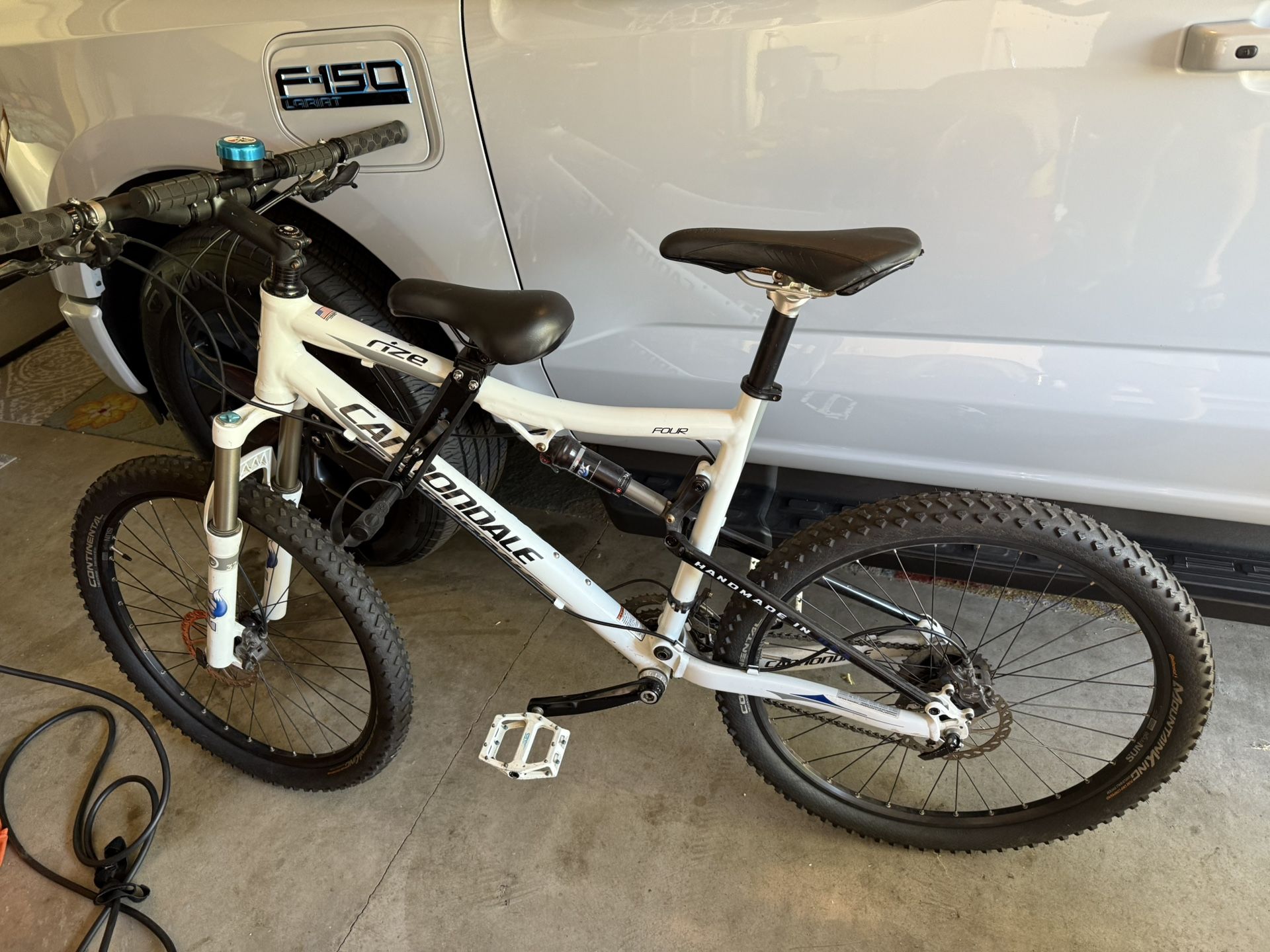 Cannondale Large Men’s Full Suspension Mountain Bike