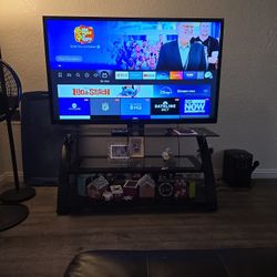 Tv  Sharp Whit Stand 65 Inches 