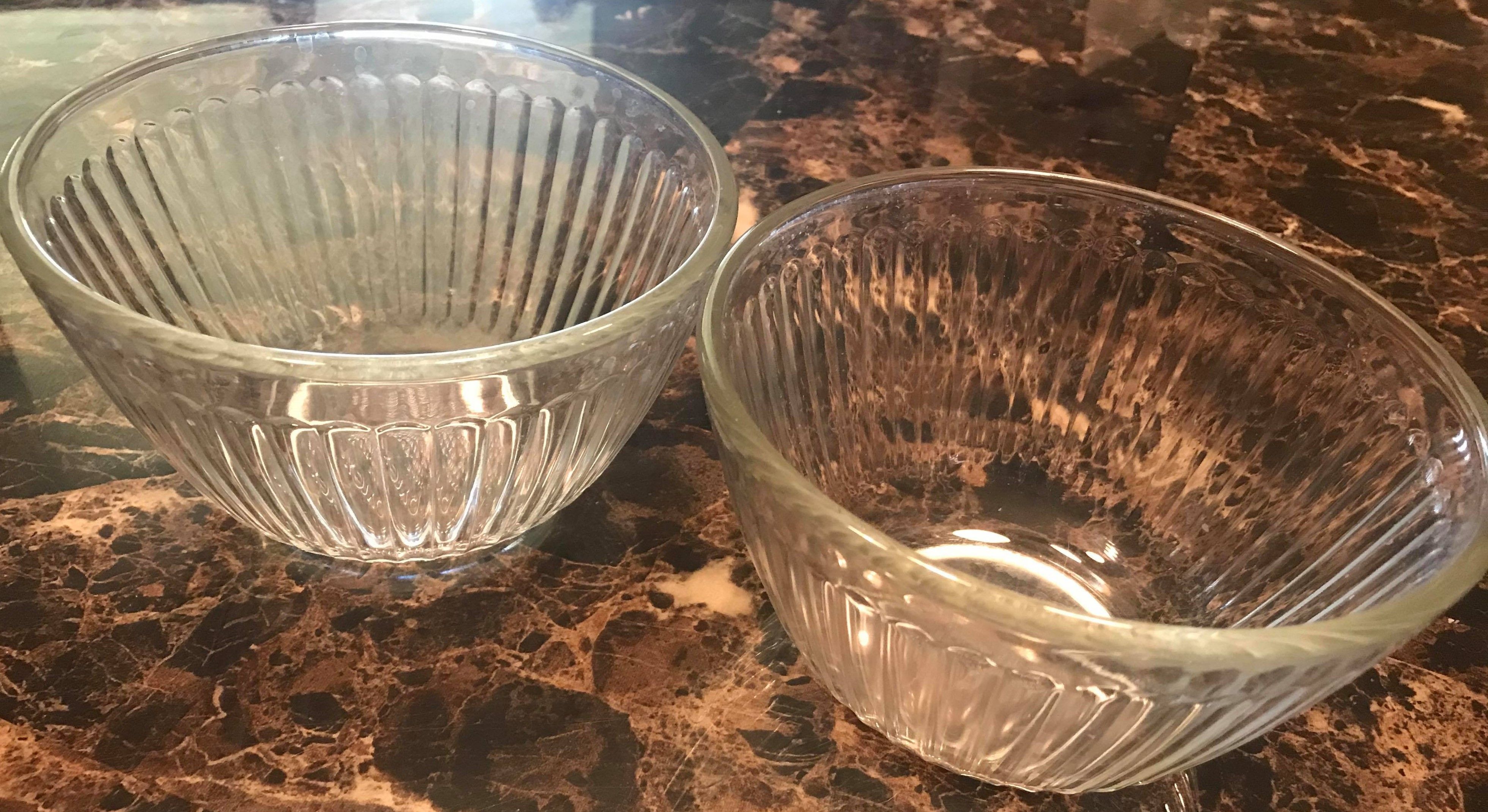 Set of 2 PYREX Clear Ribbed Glass 3 Cup Bowls