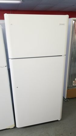New scratch and dent Frigidaire 18cu.ft top mouth fridge white 1 Year warranty