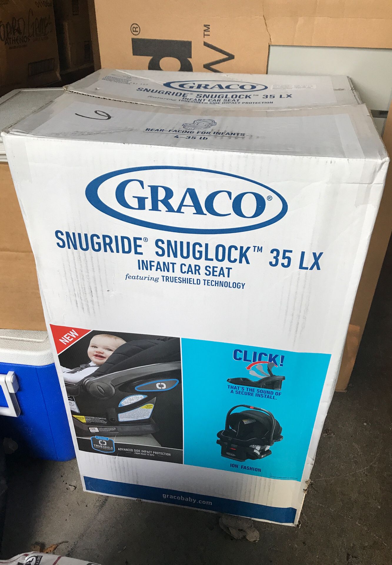 Brand New Graco Snugride Snuglock 35LX Infant Car Seat ***COMES WITH FREE SEAT PROTECTOR***