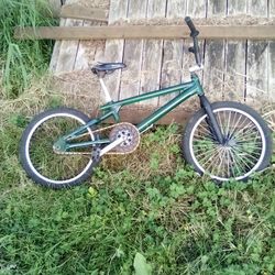 Freestyle Bike With Front Pegs