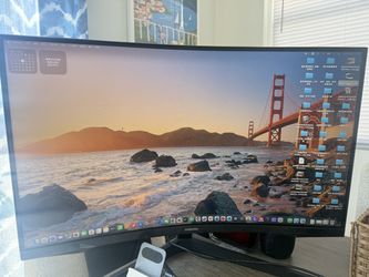 Samsung Odyssey G5 32” Curved Gaming Monitor – QHD 165Hz