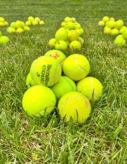 Tennis balls