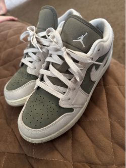 Youth Jordan’s