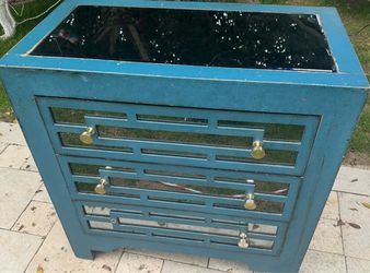 Mirrored dresser
