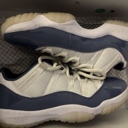 Air Jordan 11 Retro Low 