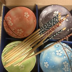  New Chinese Bowls and Chopsticks Set of 4 for Rice Soup
