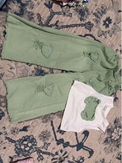Toddler Girls 2-Piece Green Distressed Outfit 5Y