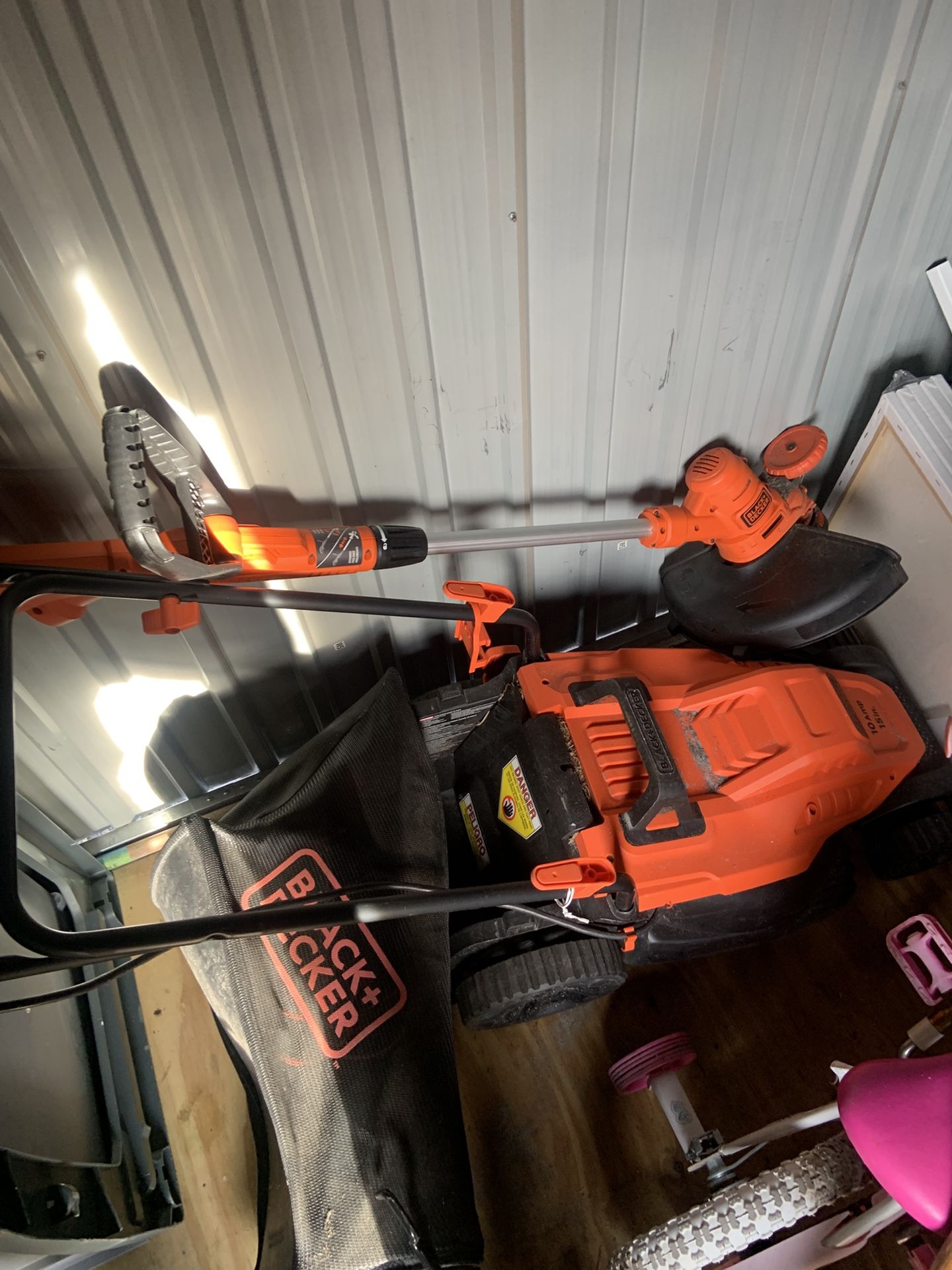 electric mower/weed eater