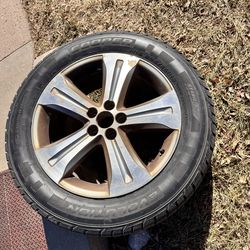 Single (1) Toyota Highlander 19” wheel and tire